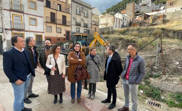 Empieza la arqueología en la plaza de Santiago, enclave con mucha historia