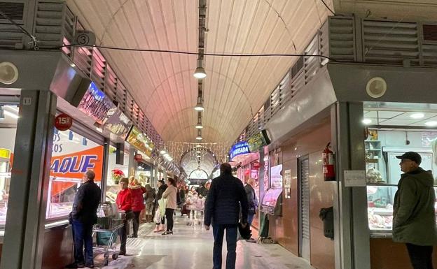 El PP critica que el mercado de San Francisco siga sin nueva climatización