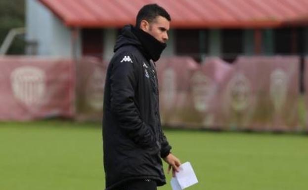 Fran Justo: «Queremos poner en aprietos al Granada»