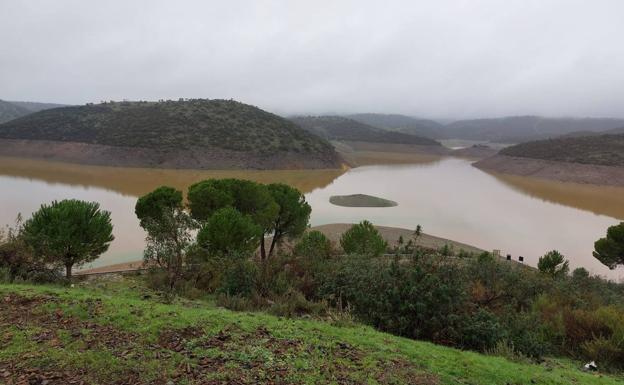 El embalse del Rumblar, que estaba en estado crítico, triplica su reserva de agua en una semana y el Dañador llega al 100%