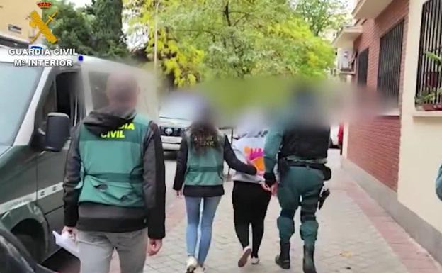 Cuatro detenidos en Almería por extorsionar con vídeos sexuales que manipulaban con menores