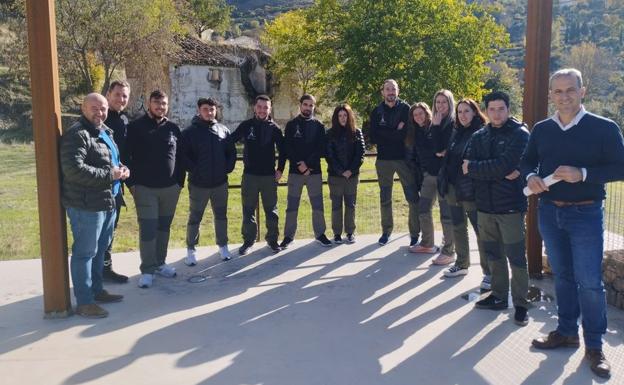 Una decena de alumnos reciben en Cazorla el certificado para realizar actividades deportivas en la naturaleza