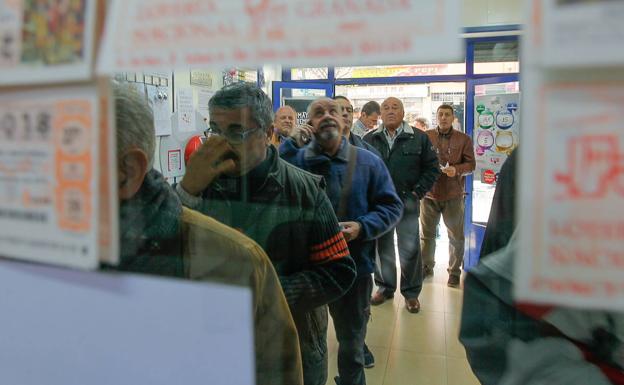 Los granadinos, los que más han gastado en Lotería de Navidad de toda Andalucía