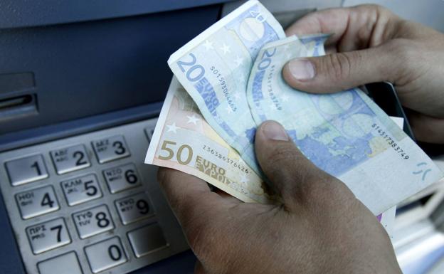 Esto dice el Banco de España sobre las comisiones por ingresos en cuenta ajena