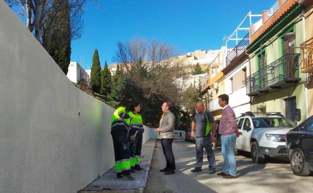 Reconstruido el muro de la calle Prolongación de José Zorrilla para evitar peligro de derrumbe