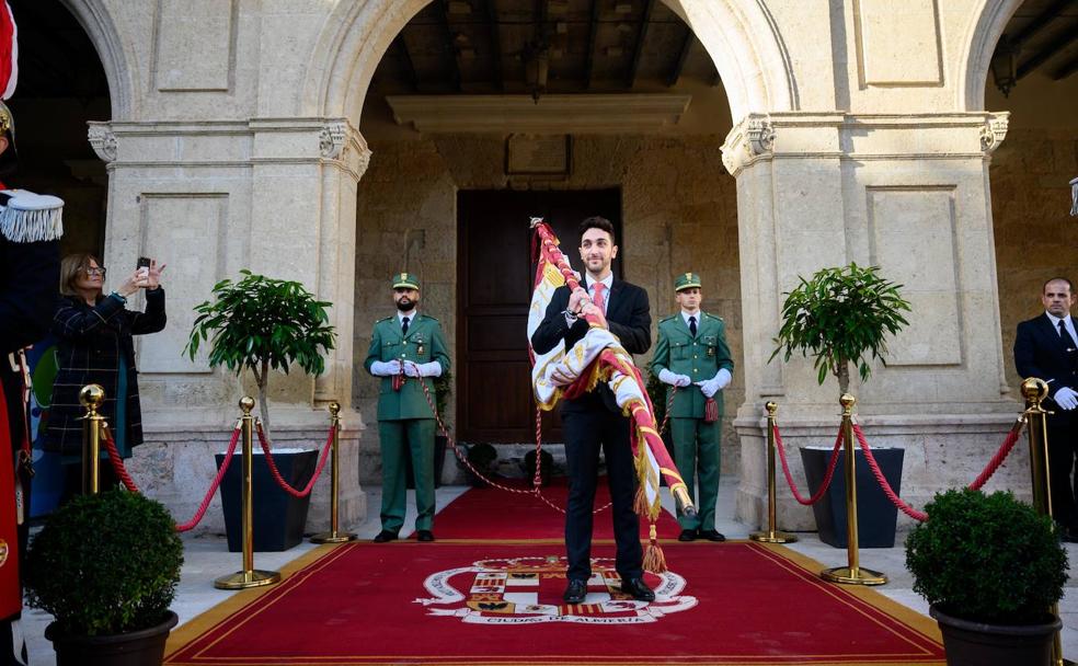 Misma liturgia, nuevos actores