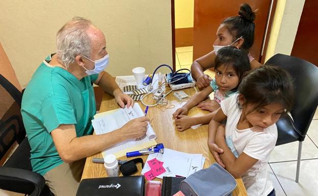 Tres médicos de Jaén para salvaguardar la salud de casi 700 guatemaltecos