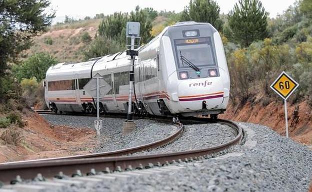 Renfe lanzará una cuarta frecuencia entre Almería y Granada, pero deja solo un Talgo al día a Madrid
