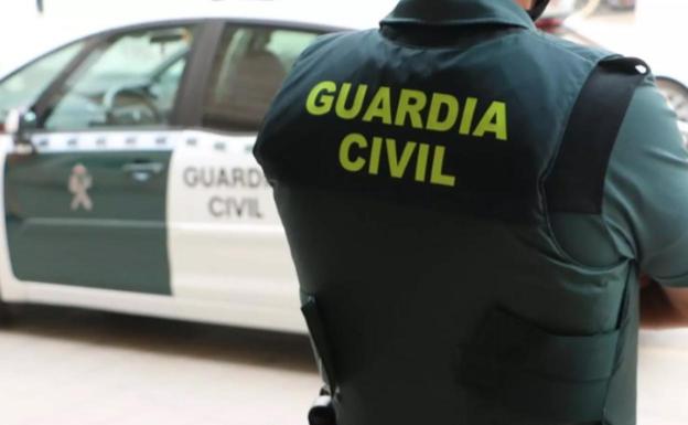 El anciano de Granada acusado de disparar a un vecino tiroteó a su propia mujer al interponerse en la pelea