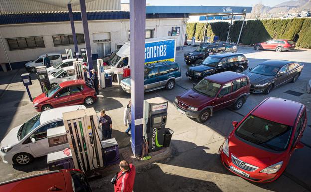 Así está el precio de la gasolina y el diésel en Granada