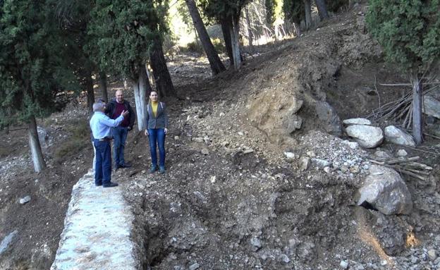 Cazorla restaura los diques de contención del monte de Navahonda