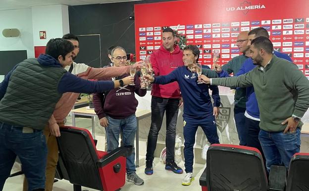 Rubi ve el partido de Cádiz entre la incertidumbre y la obligación