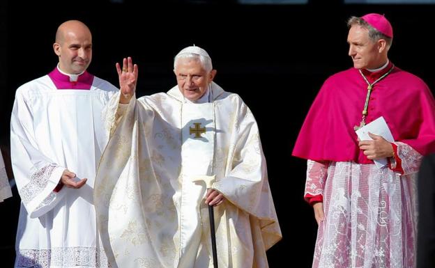 La Iglesia española, el Rey y Sánchez destacan el perfil intelectual y teológico del Papa