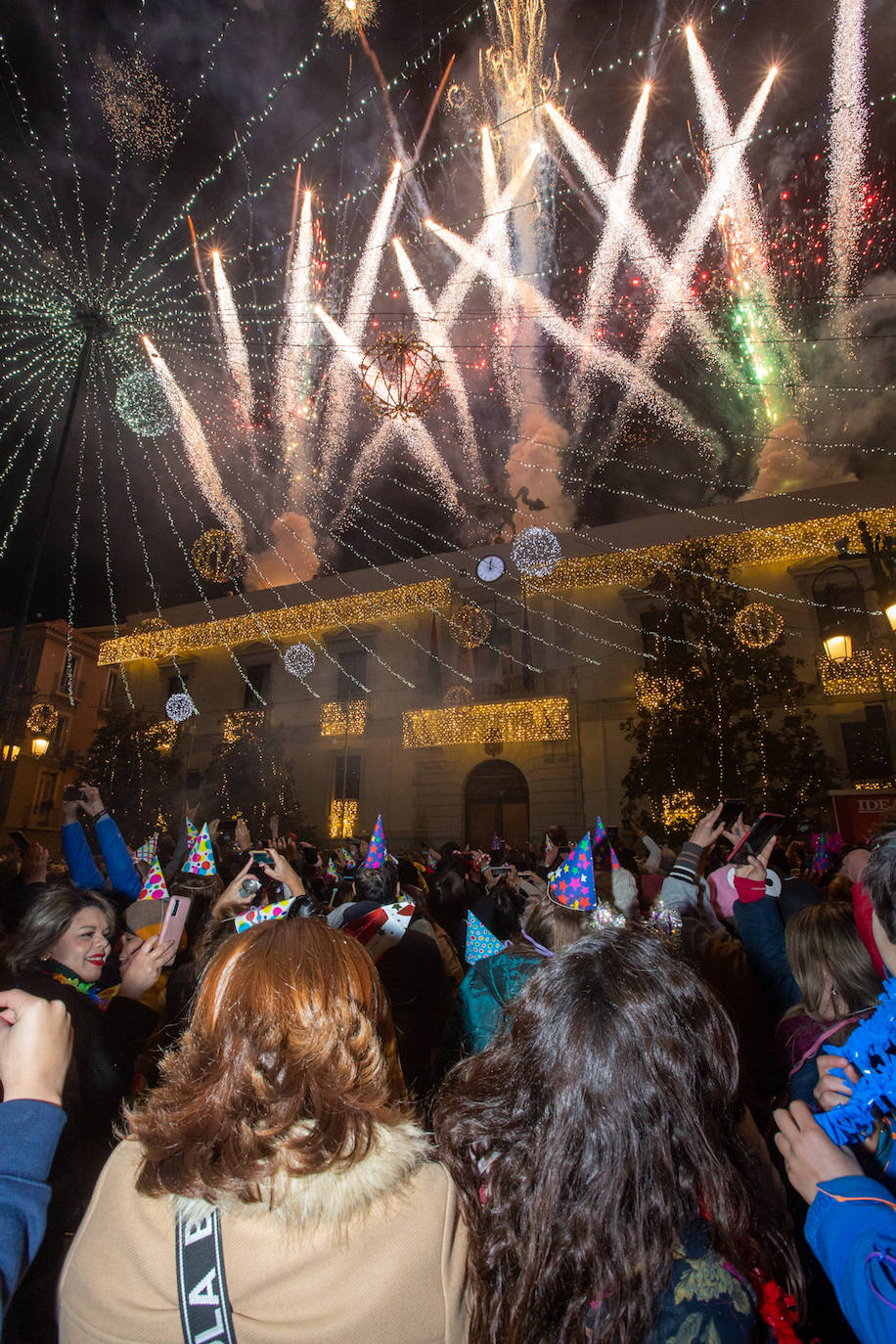 Granada se echa a la calle para despedir el año