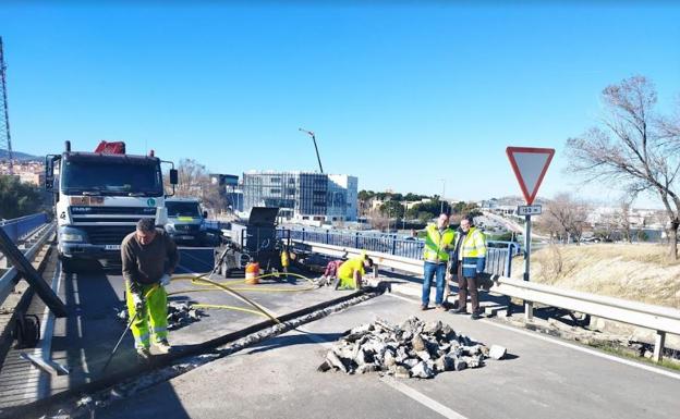 Avanzan las obras a Puente Tablas por la rotonda de los 'pavos'