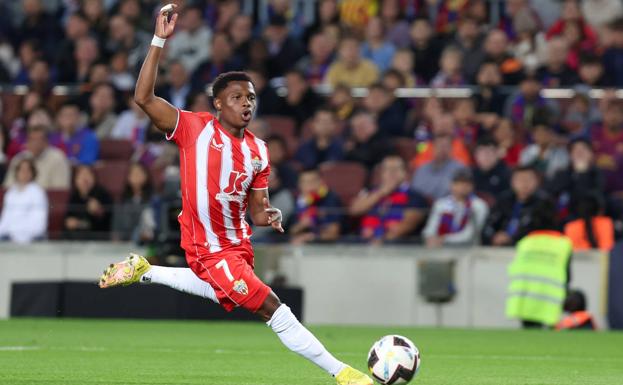 El mercado toca a la puerta de la UD Almería