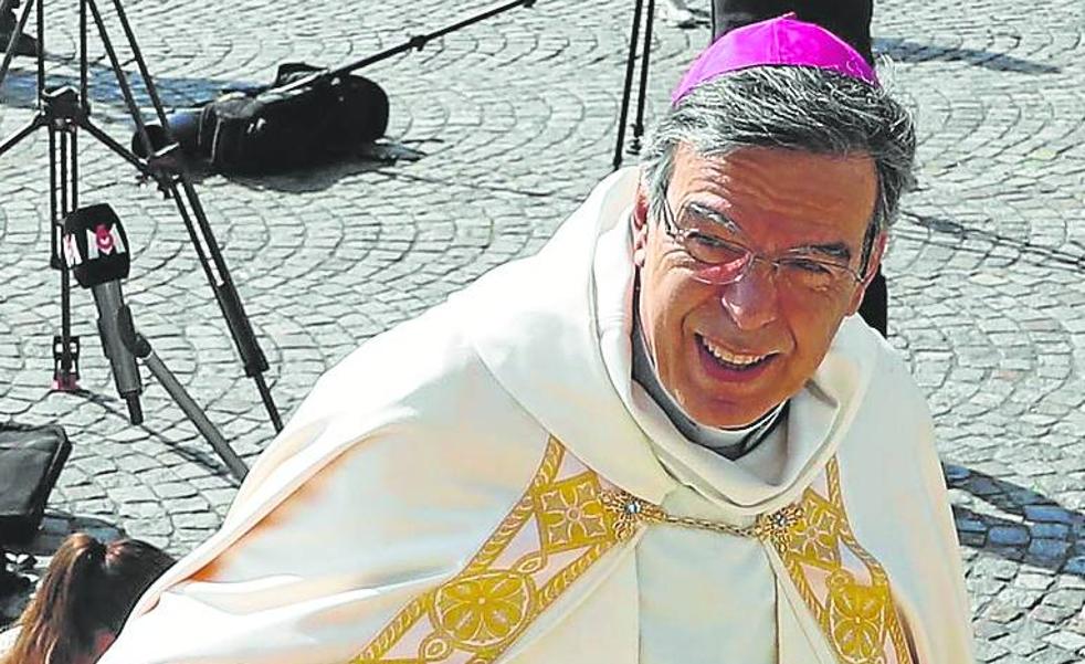 Investigan al exarzobispo de París por presuntos abusos sexuales