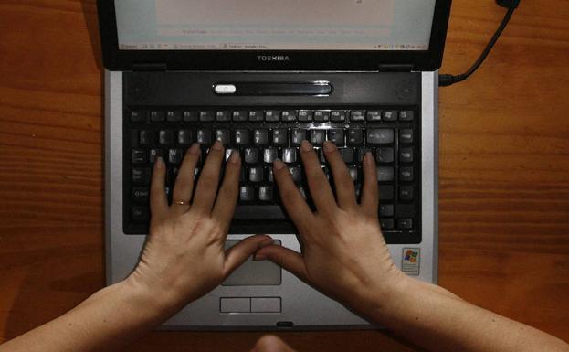 La Audiencia de Granada ratifica una condena por la venta frustrada de una tableta por Facebook