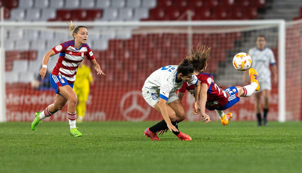 Las mejores imágenes del duelo de Copa del Granada Femenino- Alavés