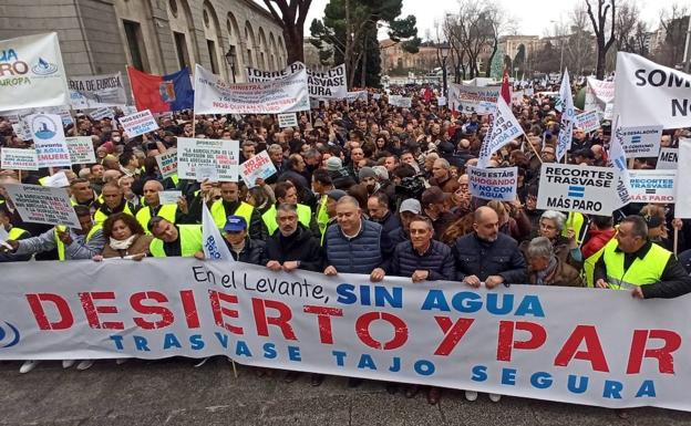 Los regantes de Levante protestan en Madrid por el recorte del trasvase Tajo-Segura
