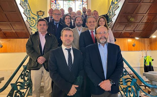 El alcalde pide apoyo a la Unión de Profesionales para «la capitalización de Jaén»