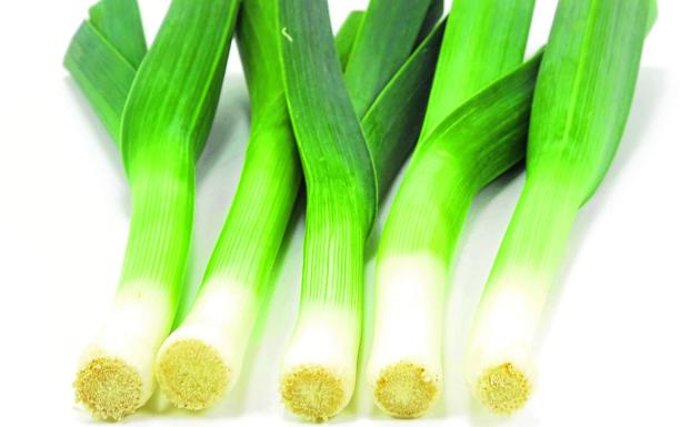 Cómo preparar la porrusalda: la mejor sopa para depurar el cuerpo tras los excesos de Navidad