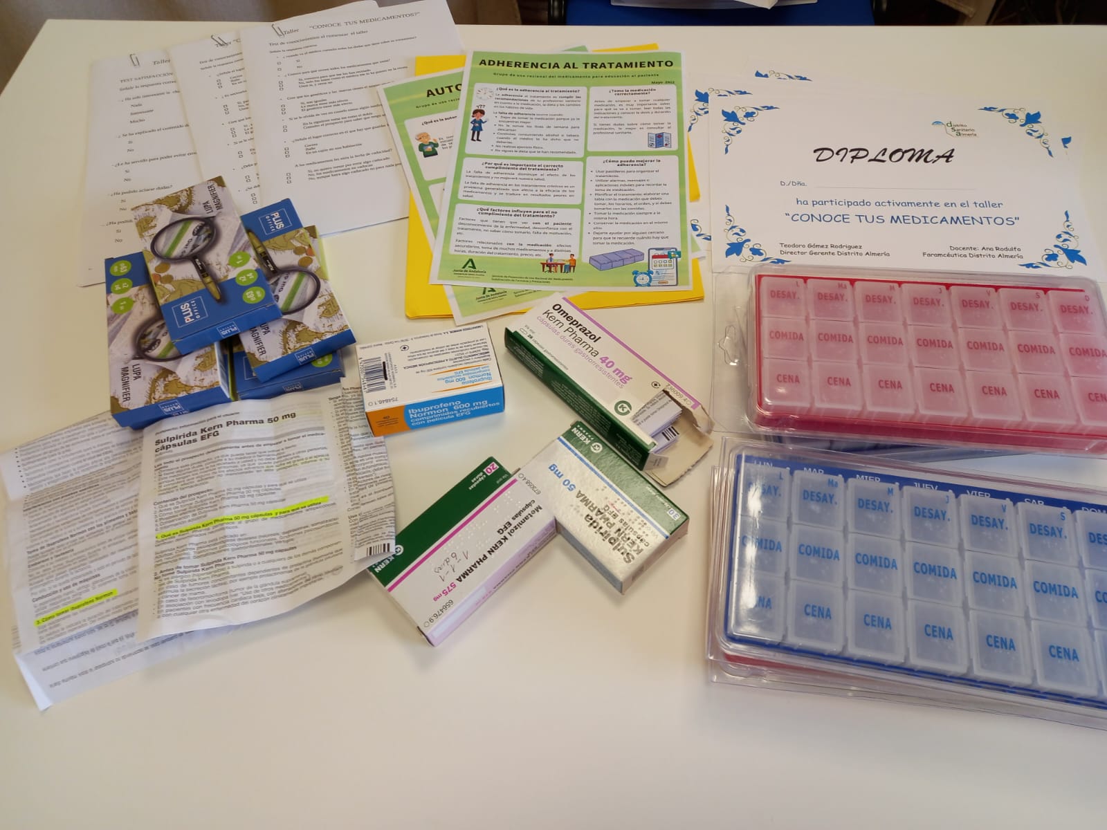 Imparten un taller para ayudar en los tratamientos farmacéuticos