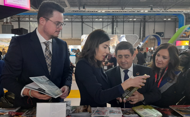 La secretaria de Estado de Turismo, Rosa Ana Morillo, apoya a Jaén en Fitur 2023