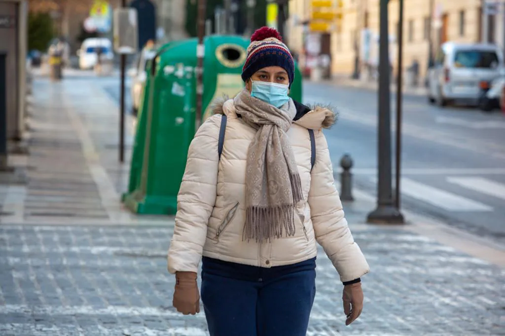 Una 'nortada' trae nieve, frío invernal y heladas a Andalucía