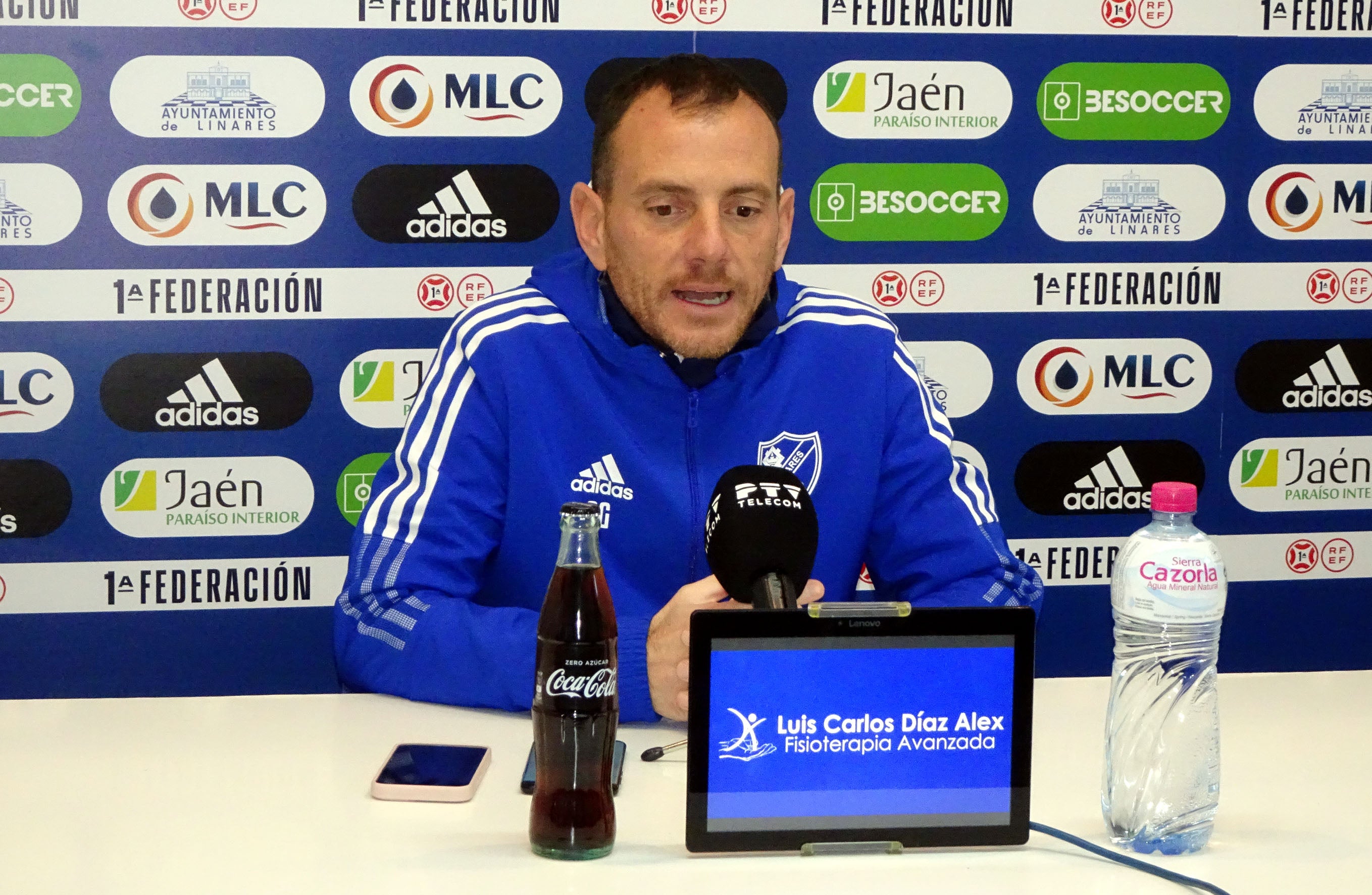 Alberto González será el primer entrenador del fútbol español que hará teletrabajo