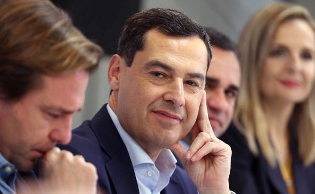 Moreno recuerda a Lola Flores en su centenario como «una artista irrepetible» y una «andaluza universal»