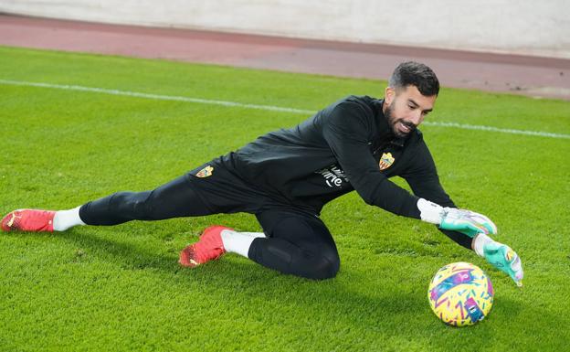 Rubi sobre Pacheco: «Si está aquí, será uno más y si sale pues ya se verá»