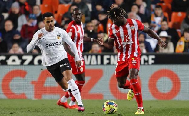 Los lunes son feos, pero si gana el Almería serán bonitos