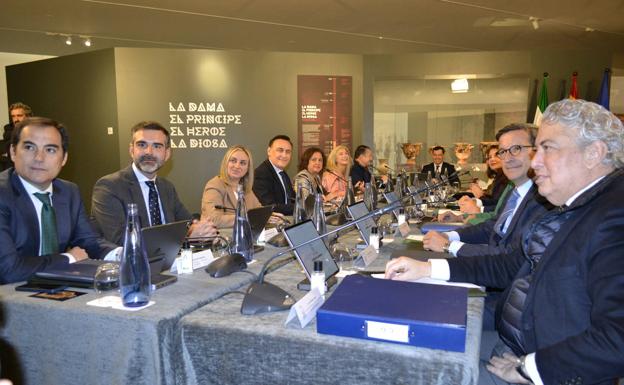 Moreno pide «diálogo y equilibrio» para llegar a un acuerdo sobre la candidatura del Paisaje del Olivar