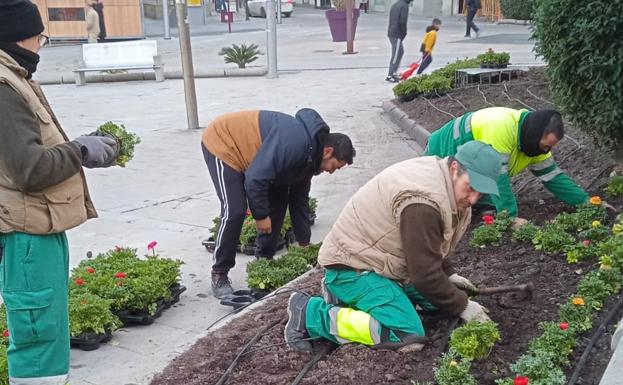 Embellecimiento del entorno de los aparcamientos de la capital jienense