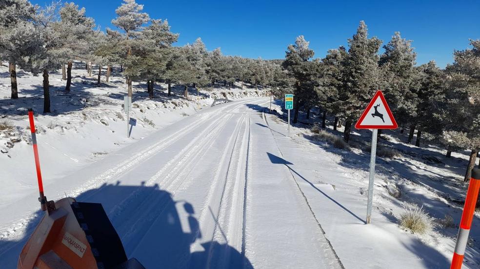 Las nevadas de las últimas horas obligan a cerrar varias carreteras de la provincia