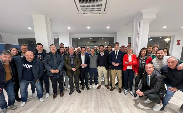 El Linares Deportivo inaugura su nueva tienda y oficinas junto al Paseo