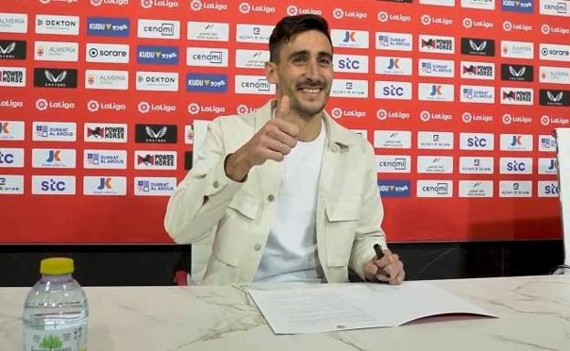 Diego Mariño ya es jugador de la UD Almería