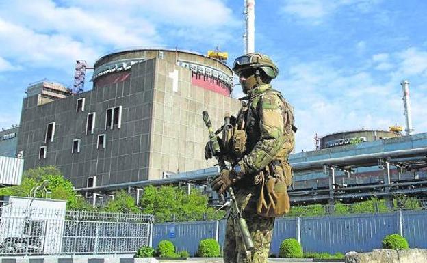 El OIEA alerta de explosiones en la central nuclear de Zaporiyia