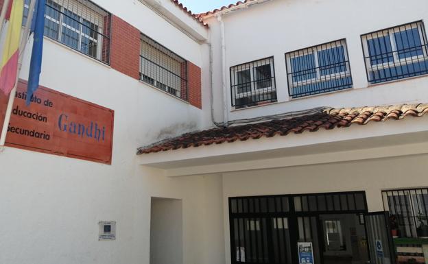 La rehabilitación exterior del IES Gandhi de Orcera contará con un presupuesto de casi 200.000 euros
