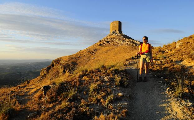Abierto el plazo en la capital para la ruta de senderismo Cazorla-Ermitas