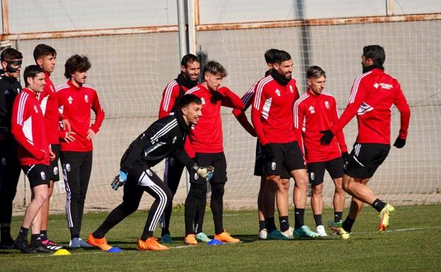 Dos titulares contra el Ibiza no entrenan a un día de recibir al Andorra