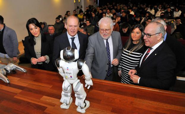 Un encuentro para orientar a los jóvenes hacia los nuevos yacimientos de empleo