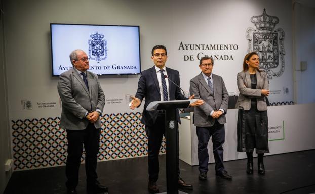 Moreno «garantiza» al alcalde que estudiará el ente metropolitano