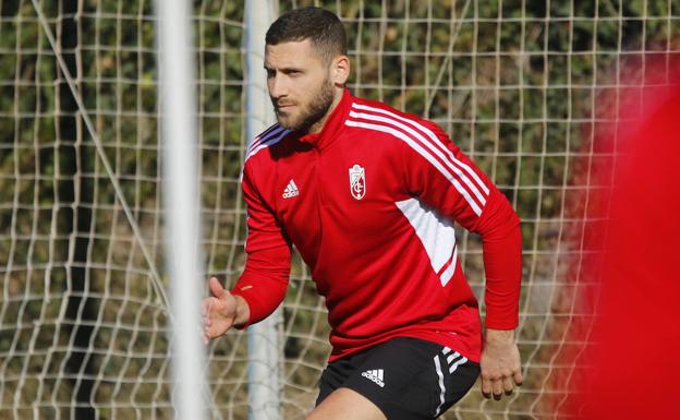 Weissman entrena por primera vez con el Granada