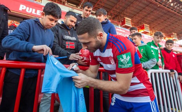 «Estoy en Granada porque todos en el club querían que viniese»