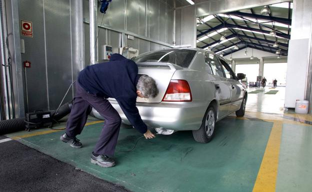 La ITV anuncia los coches que tienen que pasar la revisión en febrero sí o sí