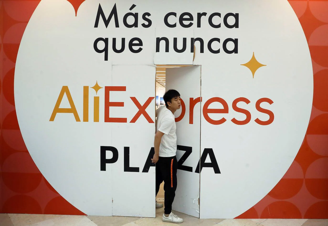 AliExpress busca trabajadores para su nueva tienda en Granada: estos son los requisitos
