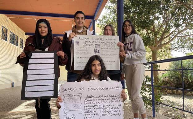 Alumnos de Níjar, tras la vida de ocho vecinos en campos de concentración nazi