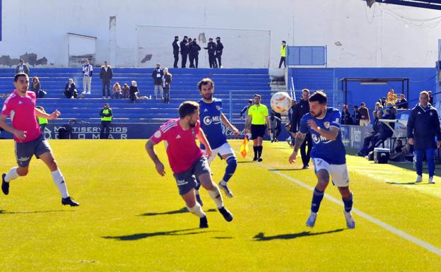 El Linares sueña con acabar la jornada volviendo a puestos de ascenso a Segunda